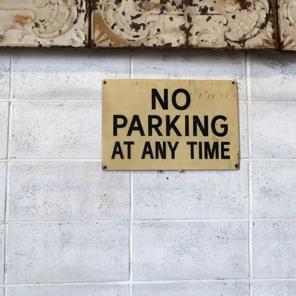 NO PARKING ロードサイン ファイバー製