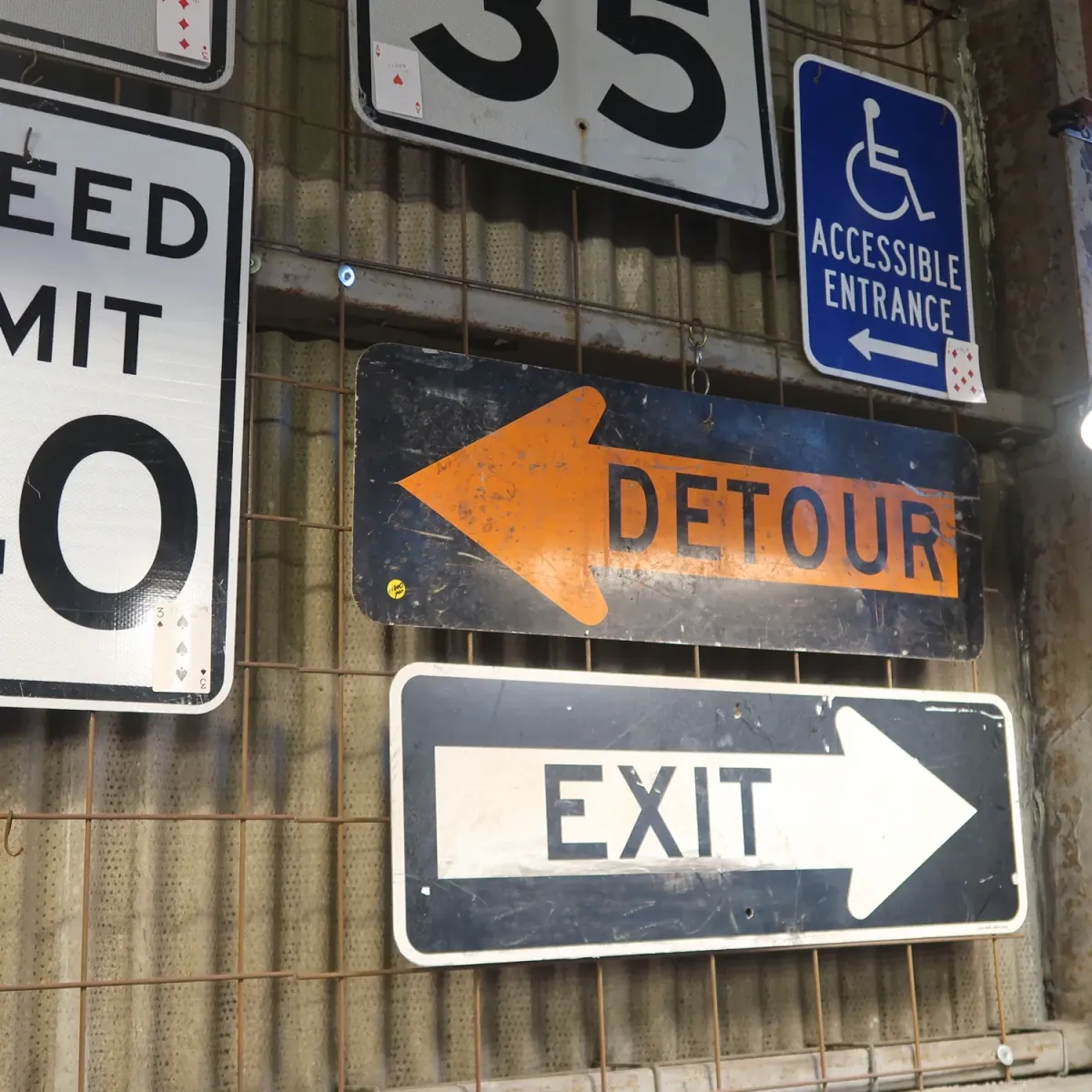 EXIT ビンテージ ロードサイン