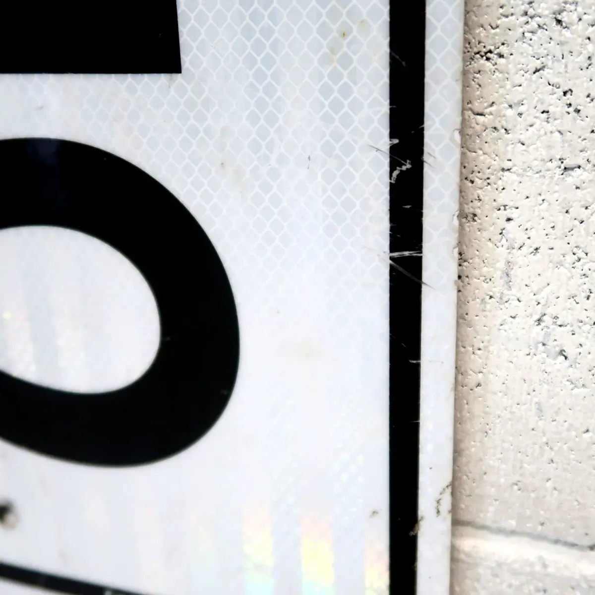 ロードサイン SPEED LIMIT 15