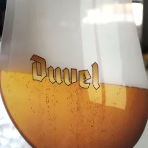 Duvel パブミラー