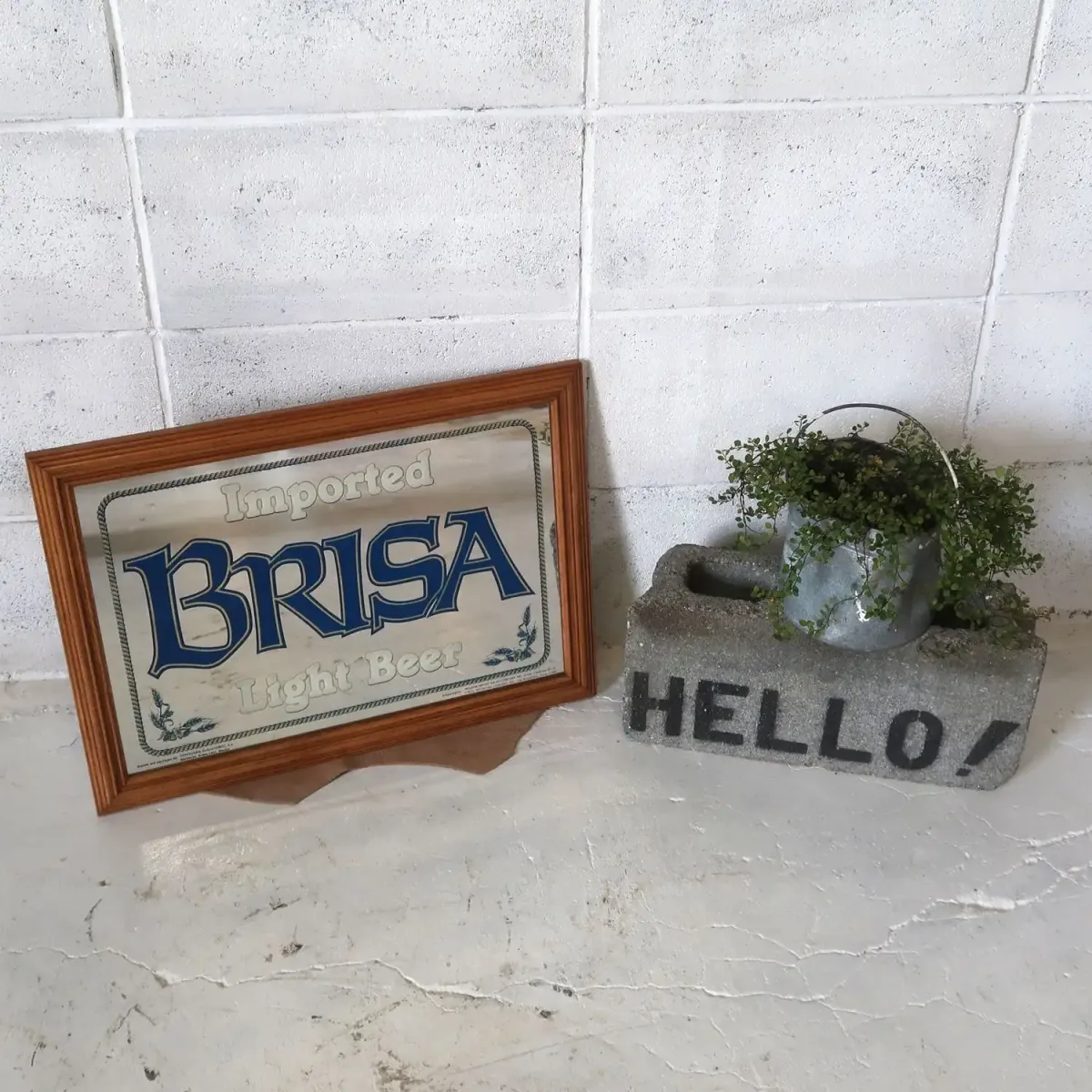 BRISA Light Beer パブミラー