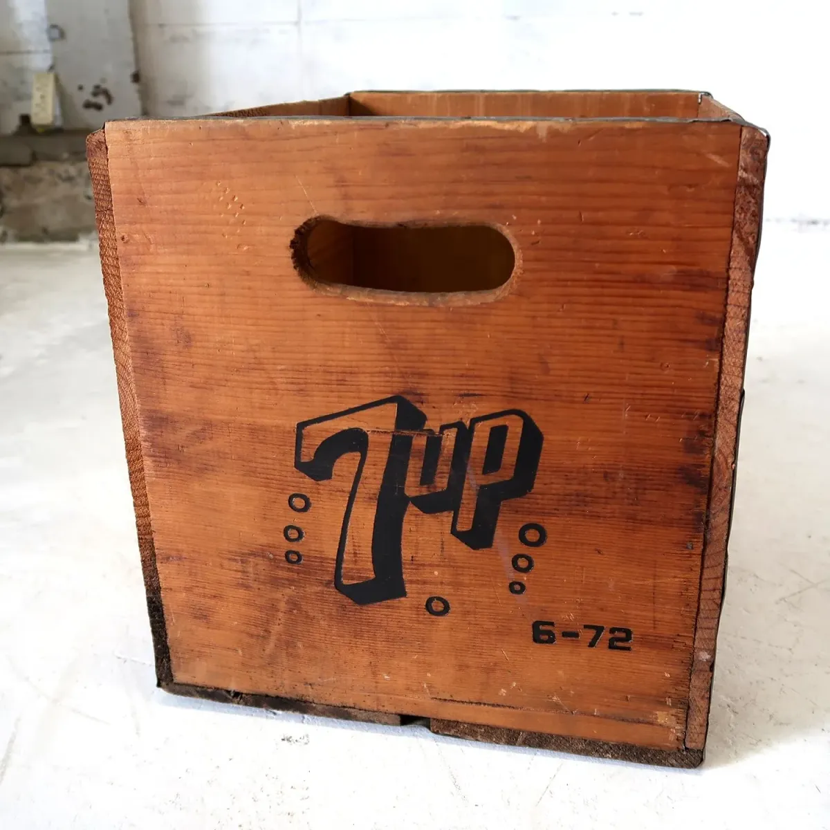 7up ビンテージ ウッドボックス