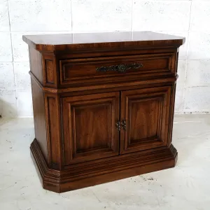 Unique Furniture アンティーク ナイトスタンド