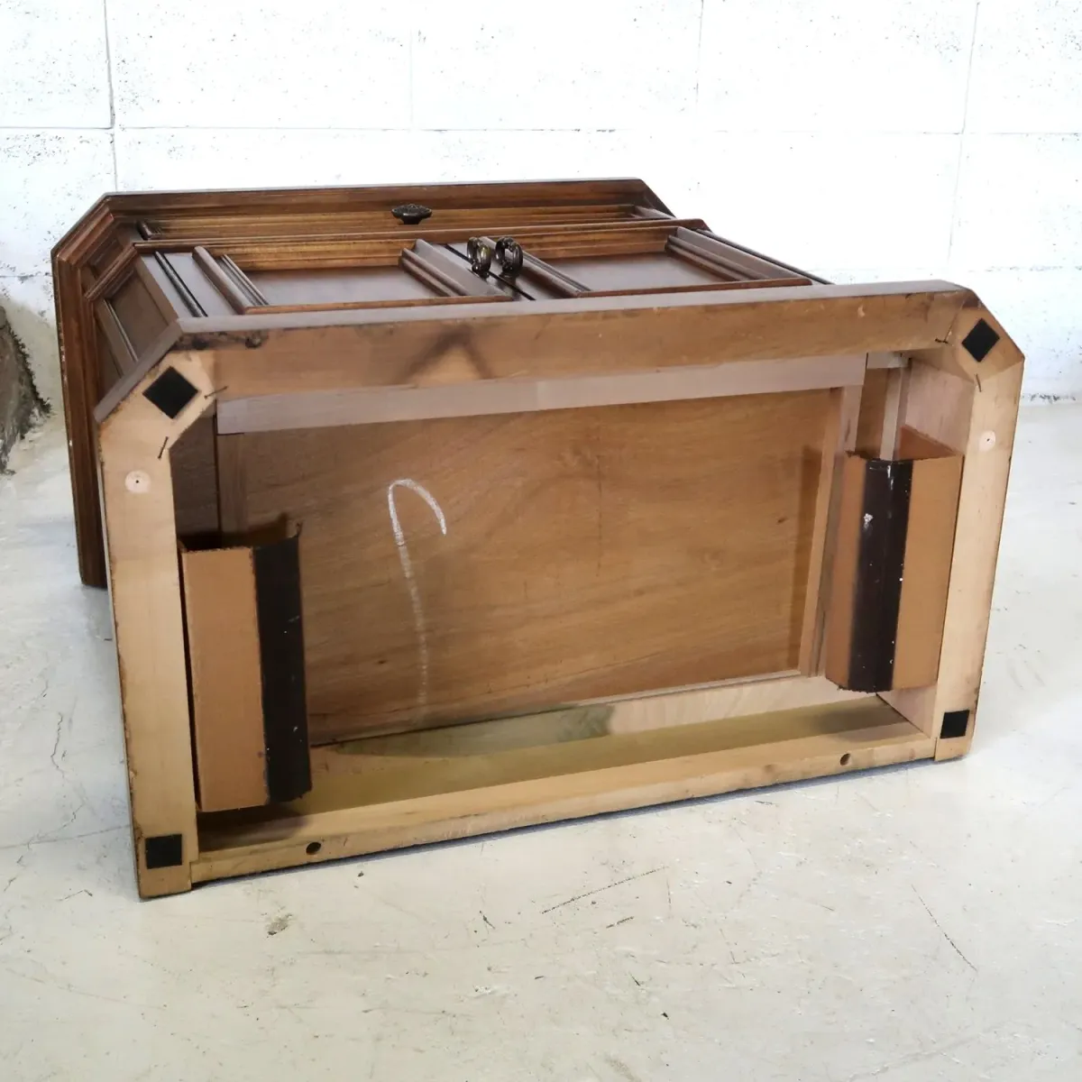 Unique Furniture アンティーク ナイトスタンド