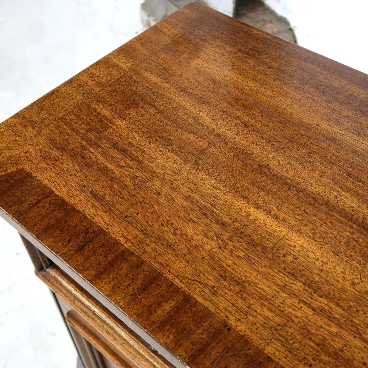 Unique Furniture アンティーク ナイトスタンド