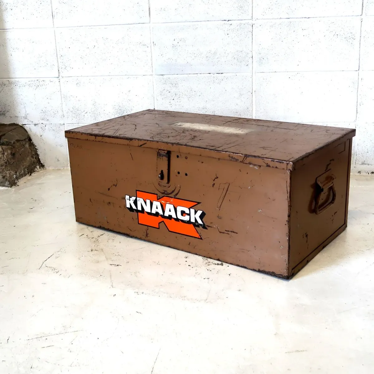 KNAACK ビンテージ メタルトランク