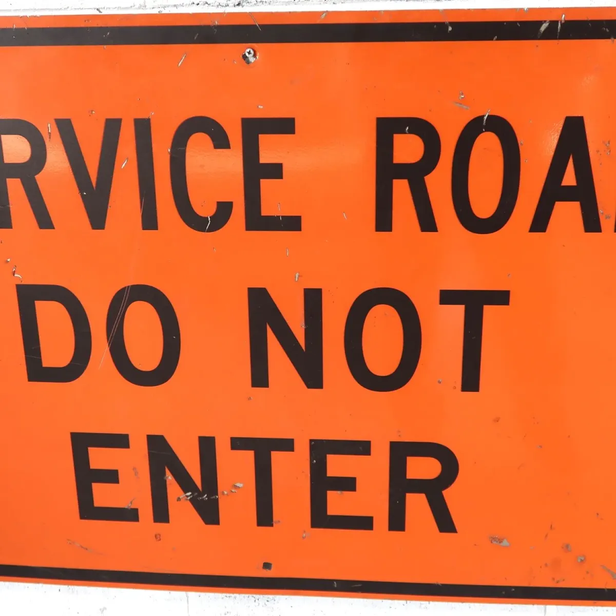 SERVICE ROAD DO NOT ENTER ロードサイン