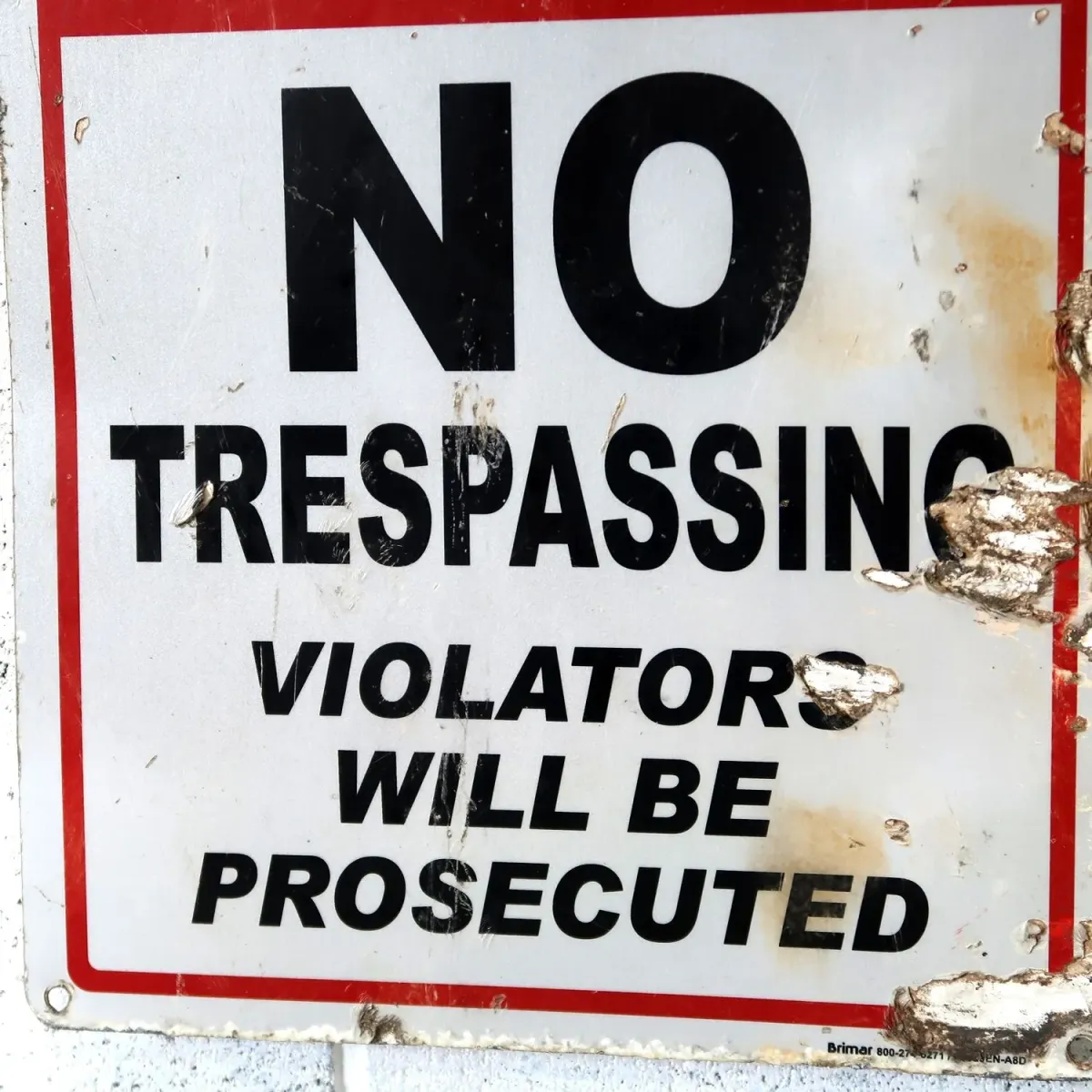 NO TRESPASSING メタルサイン