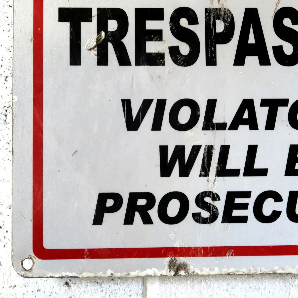 NO TRESPASSING メタルサイン
