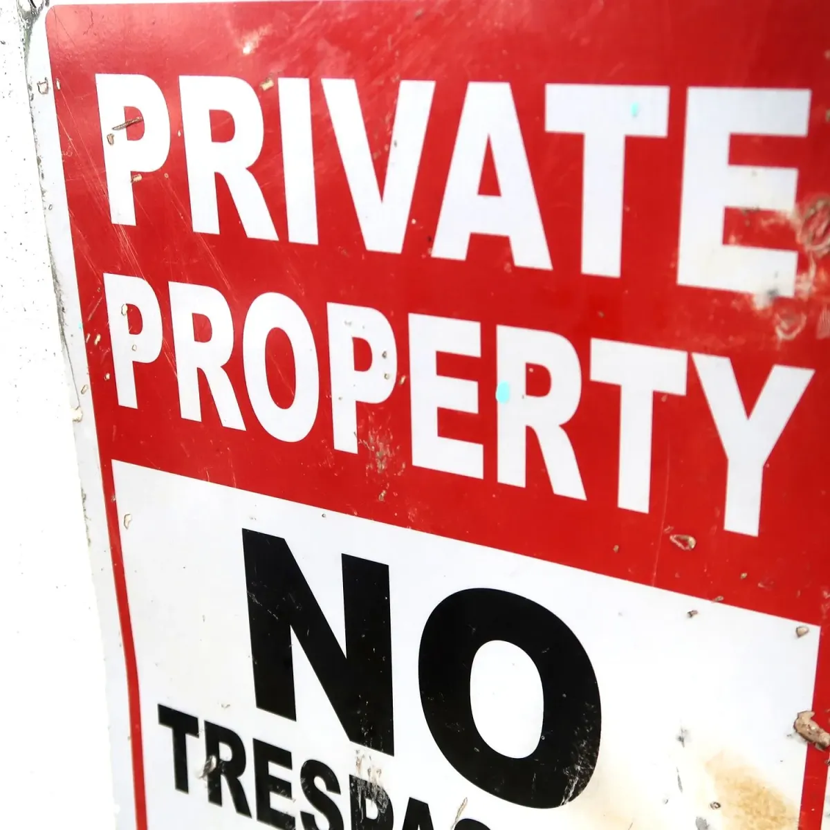 NO TRESPASSING メタルサイン