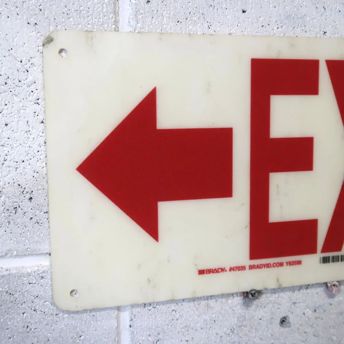 EXIT サインプレート ファイバー製
