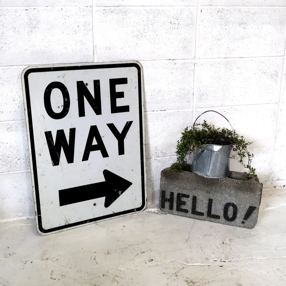 ビンテージ ロードサイン ONE WAY
