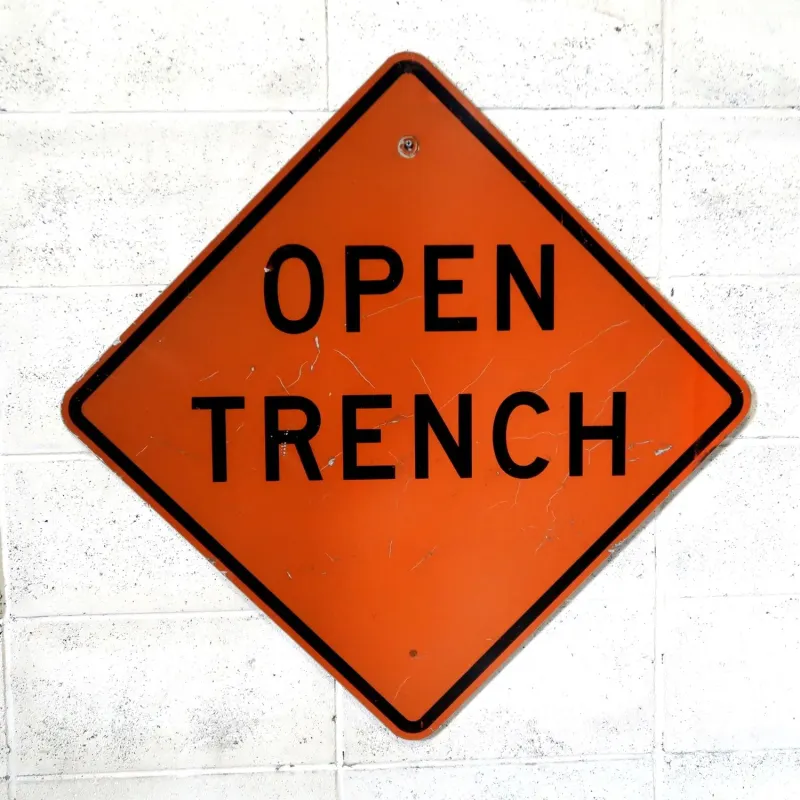 OPEN TRENCH ビンテージ ロードサイン