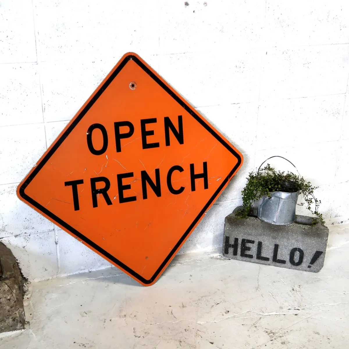 OPEN TRENCH ビンテージ ロードサイン