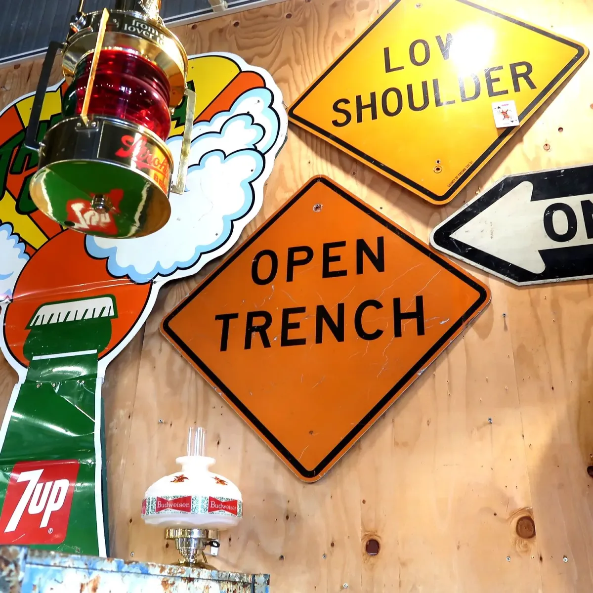 OPEN TRENCH ビンテージ ロードサイン
