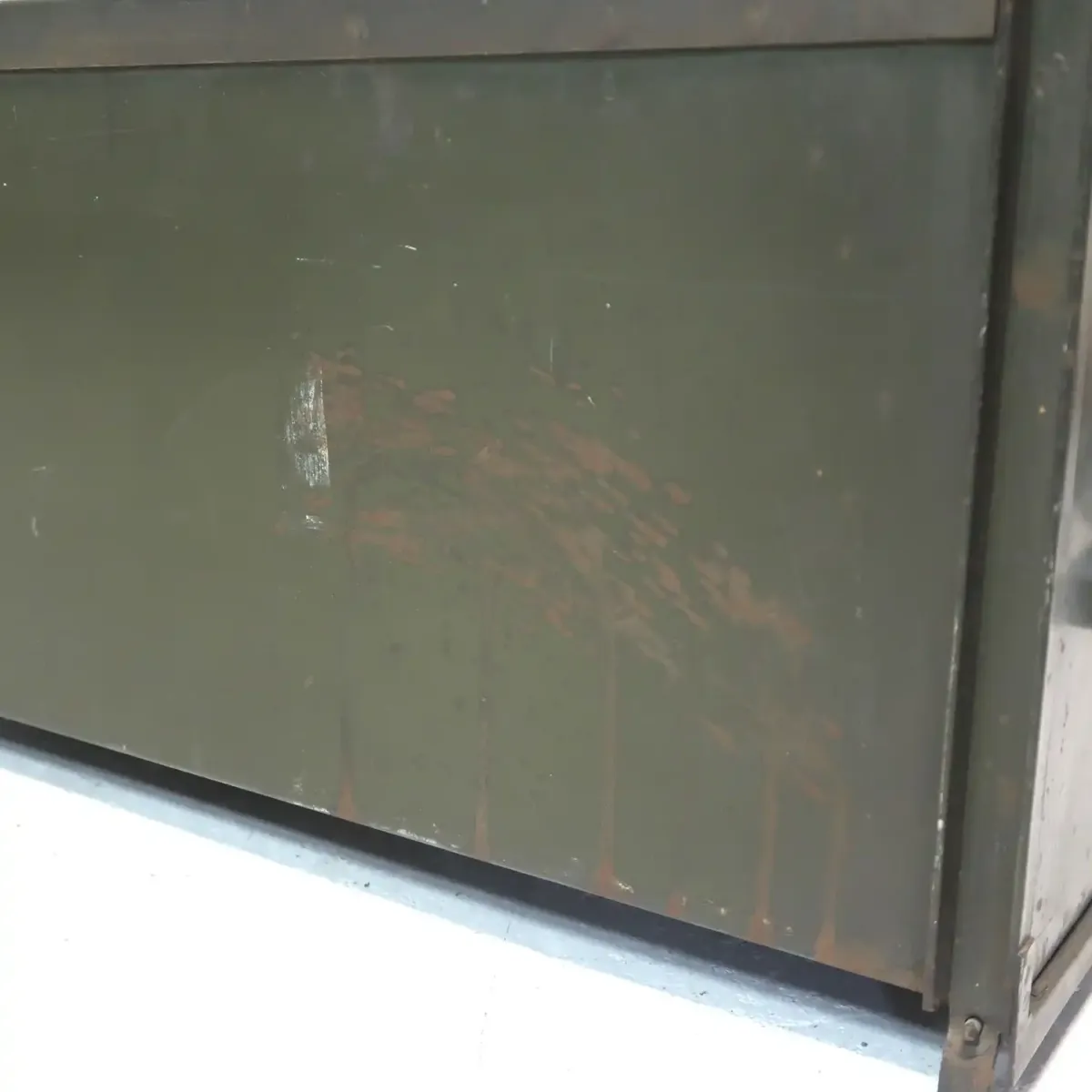 BERLOY ビンテージ メタルキャビネット