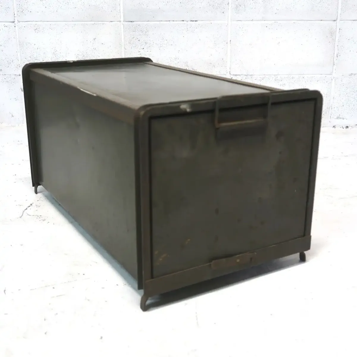 BERLOY ビンテージ メタルキャビネット