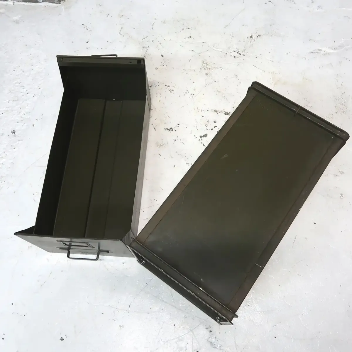 BERLOY ビンテージ メタルキャビネット