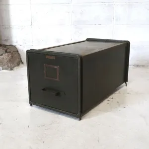 BERLOY ビンテージ メタルキャビネット