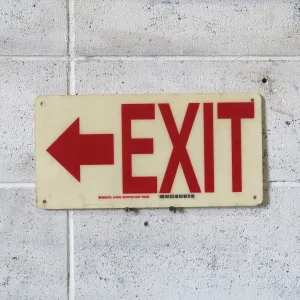 EXIT サインプレート ファイバー製