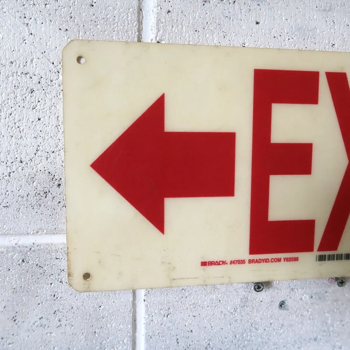 EXIT サインプレート ファイバー製