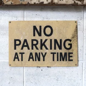 NO PARKING ロードサイン ファイバー製