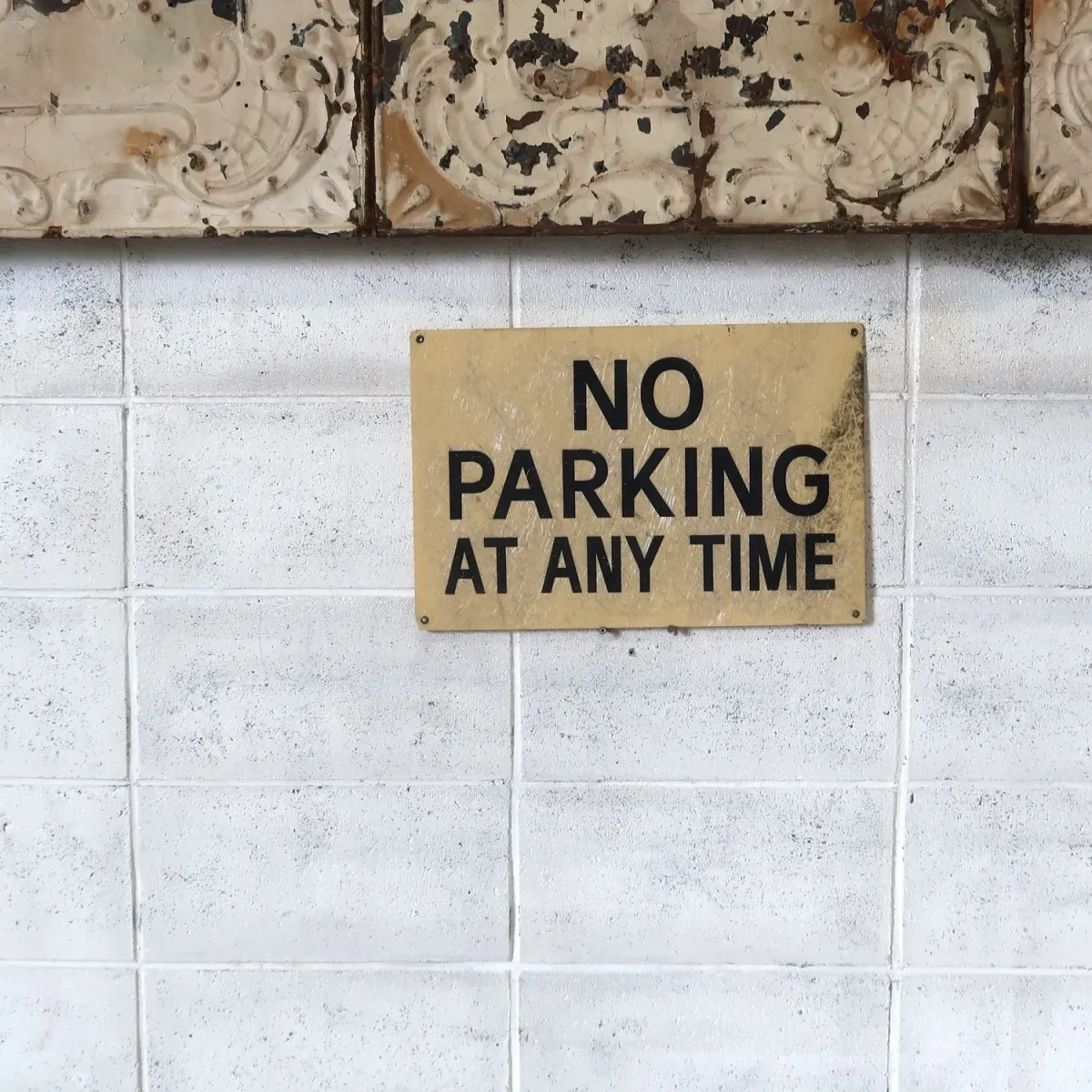 NO PARKING ロードサイン ファイバー製
