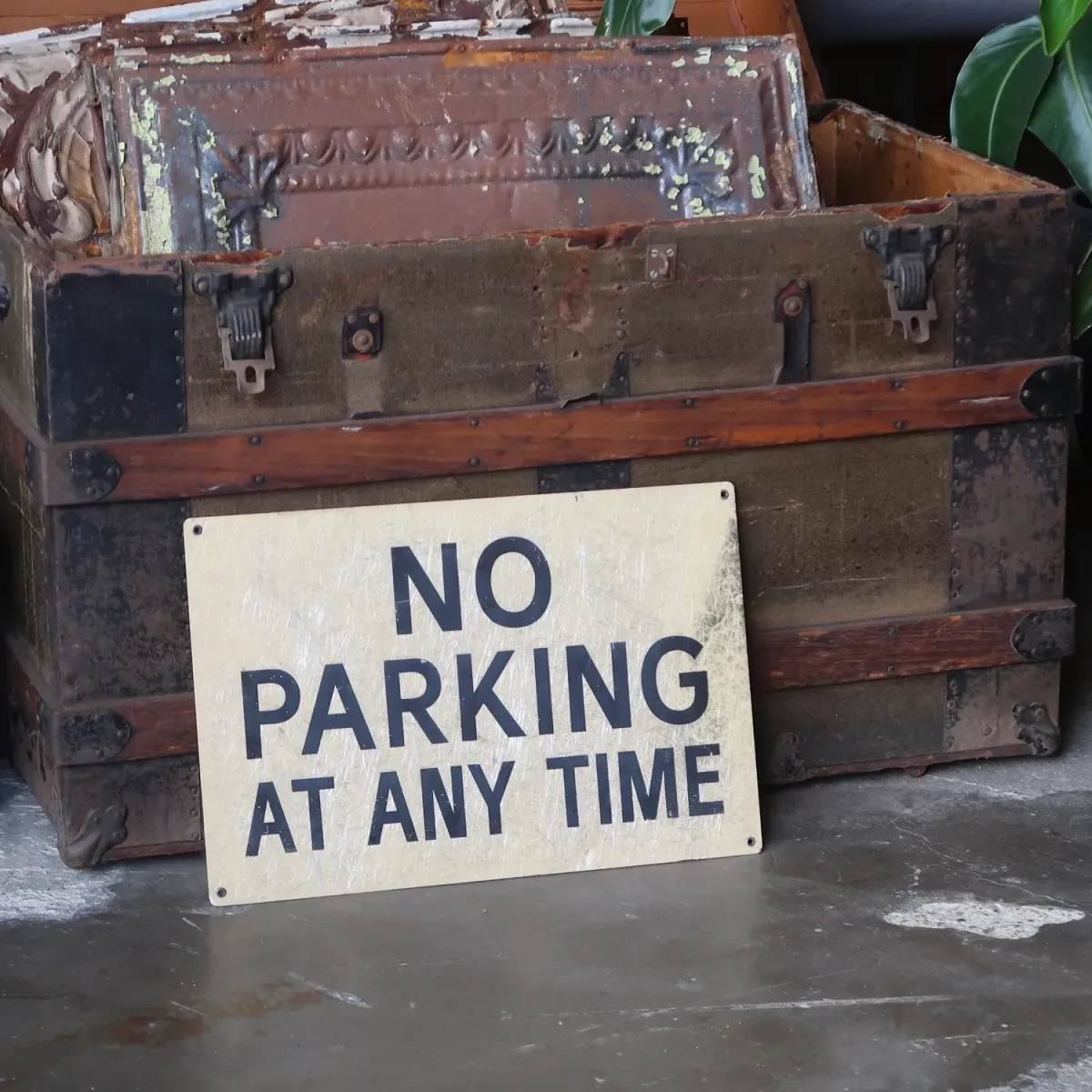 NO PARKING ロードサイン ファイバー製