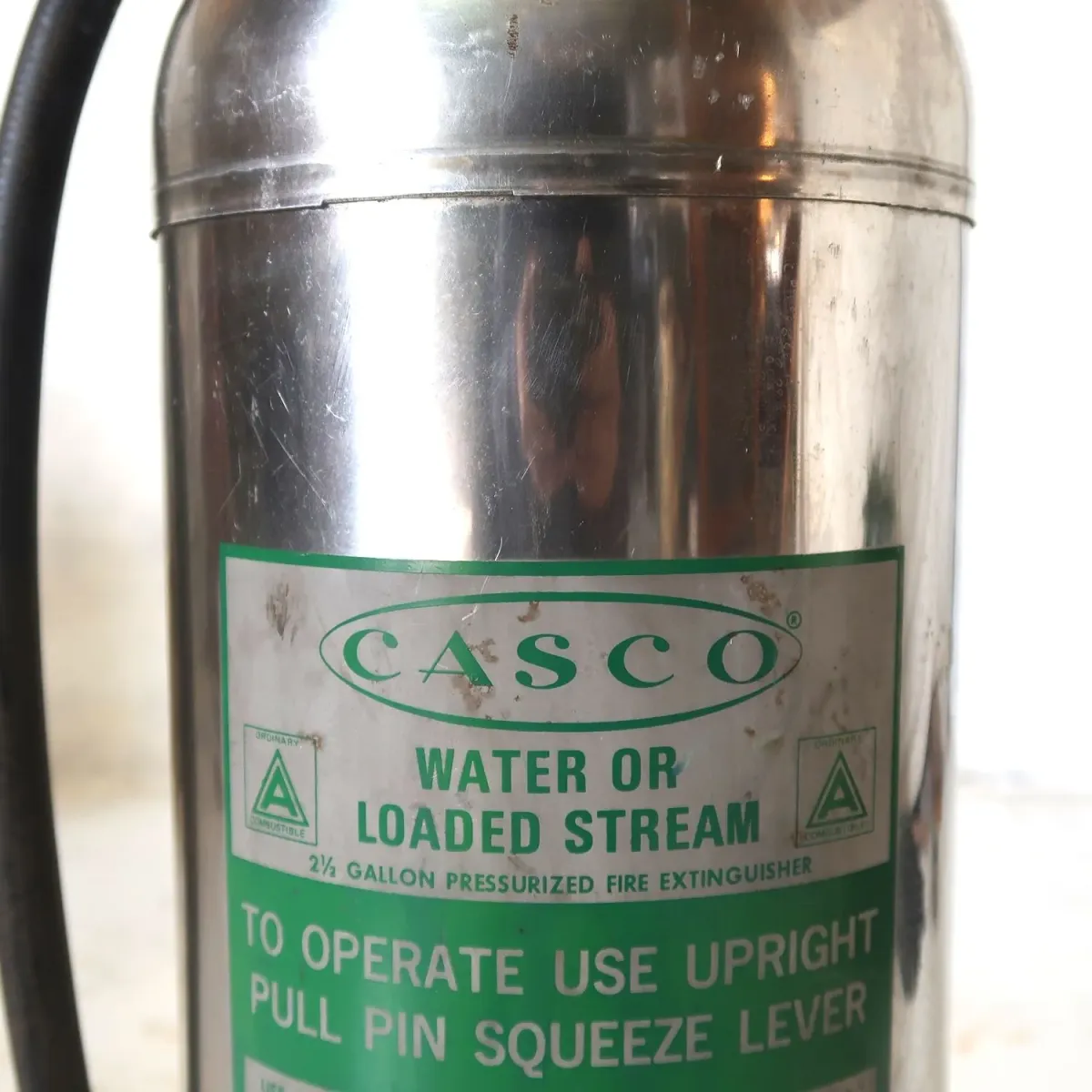 ビンテージ 消火器 クロムメッキ