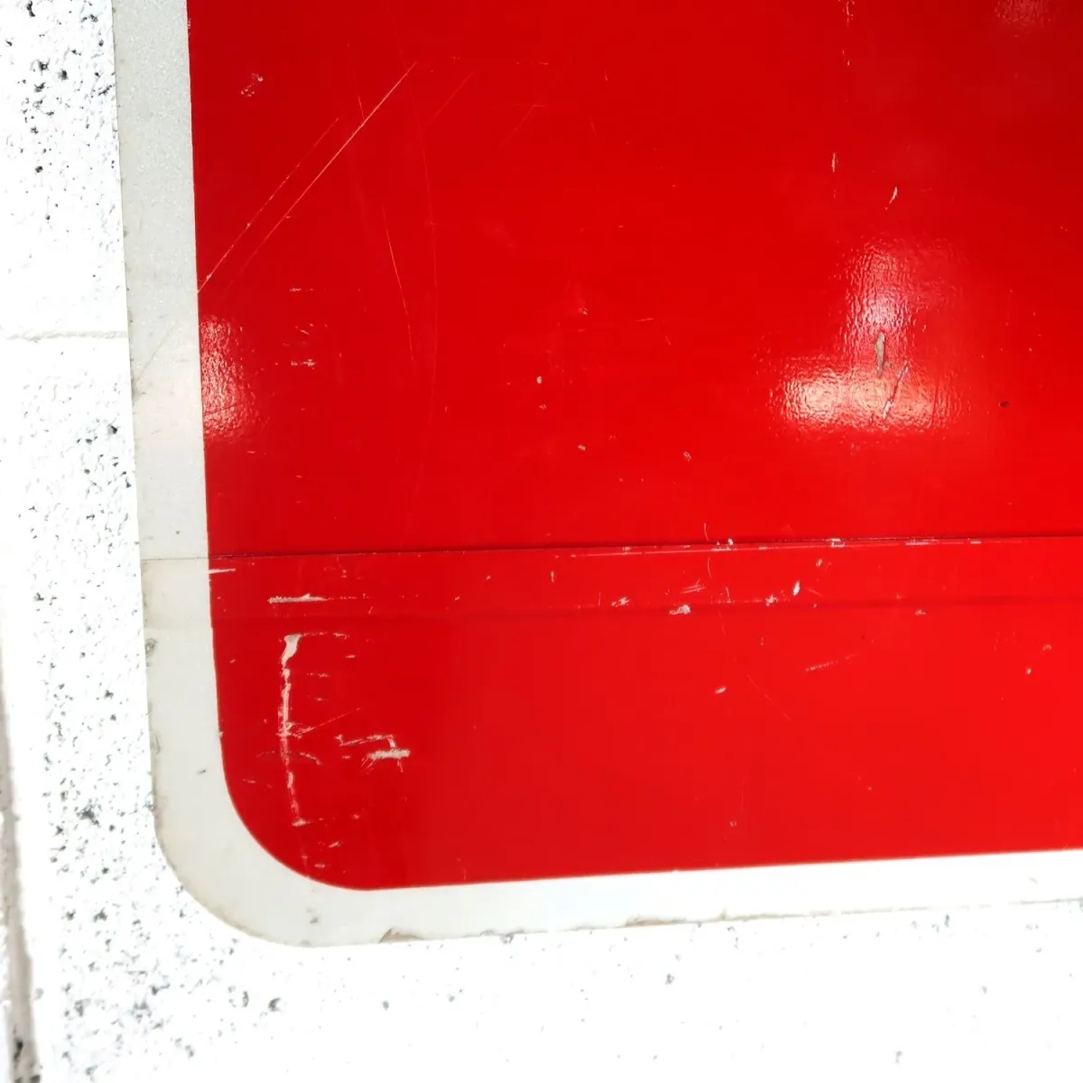 WRONG WAY ロードサイン