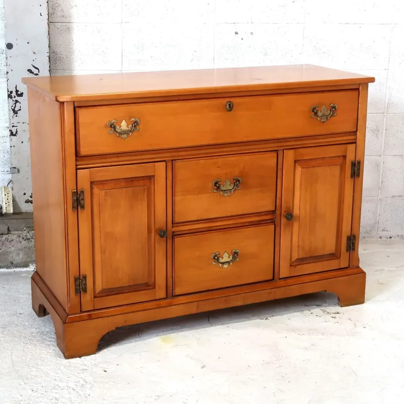 ST. JOHNS アンティーク サイドボード