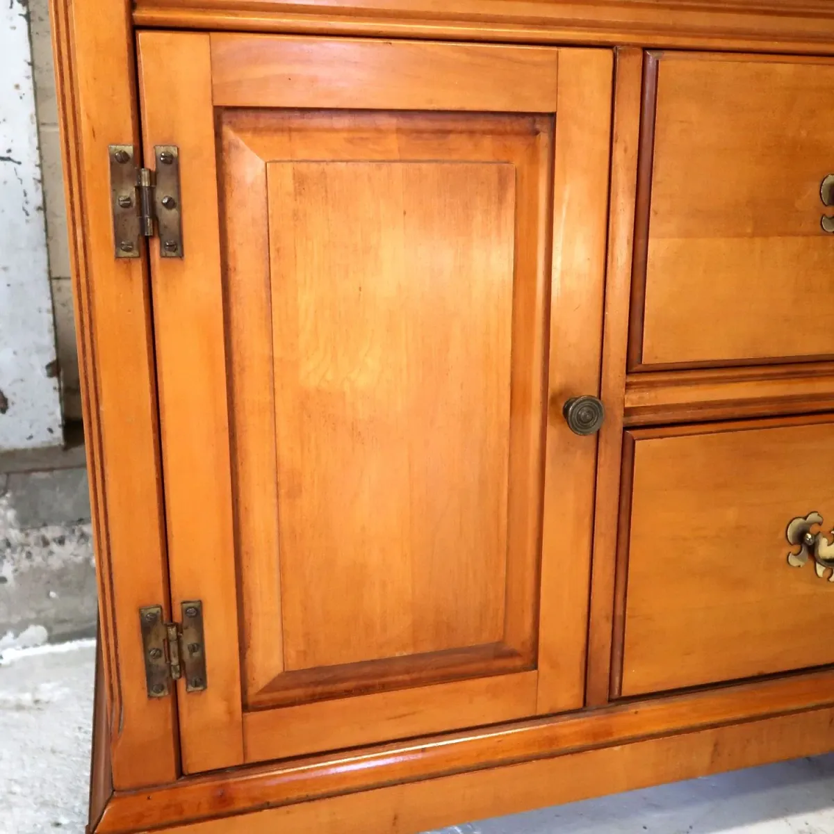 ST. JOHNS アンティーク サイドボード