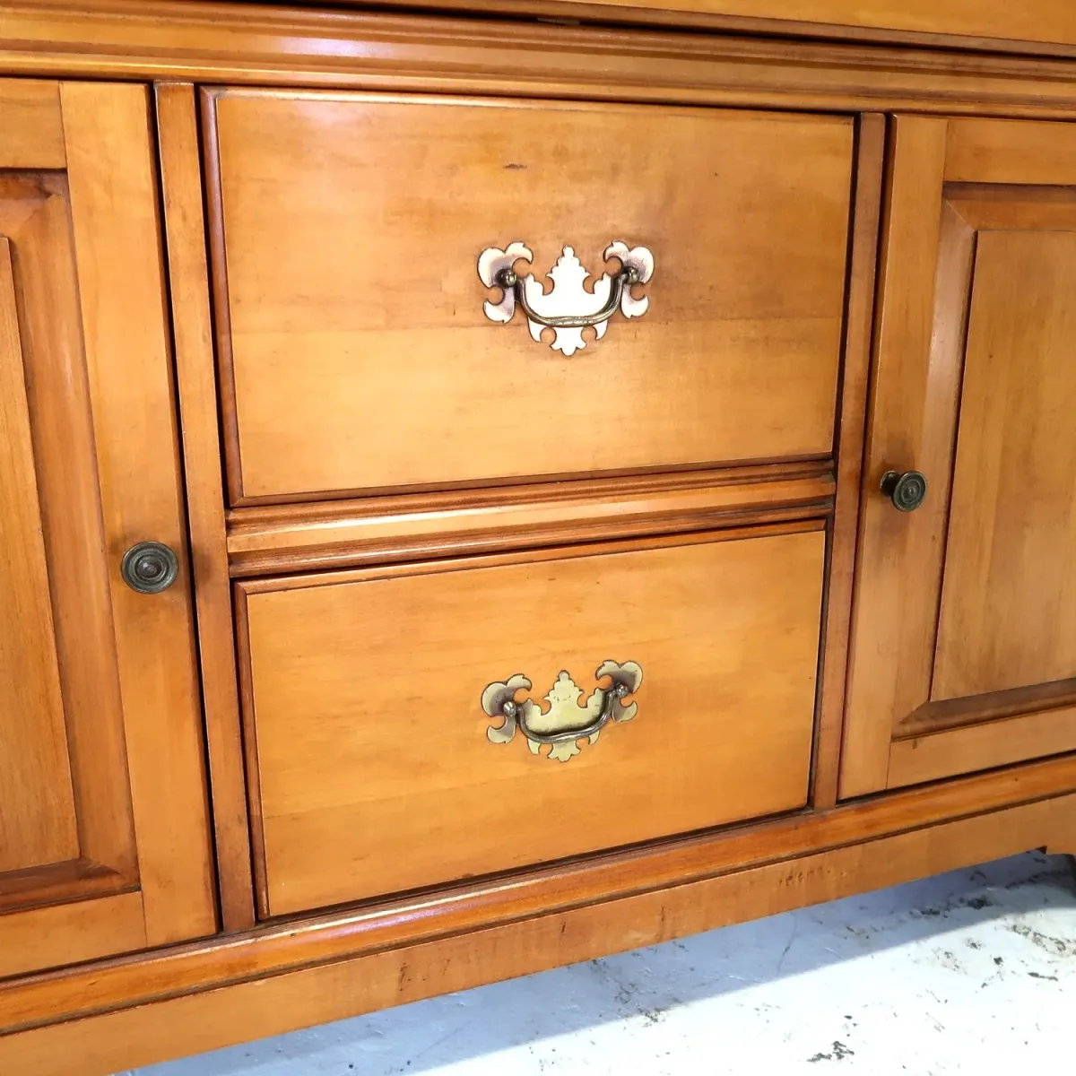 ST. JOHNS アンティーク サイドボード