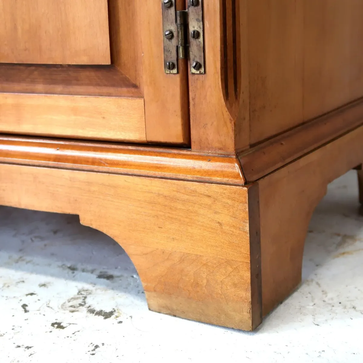 ST. JOHNS アンティーク サイドボード