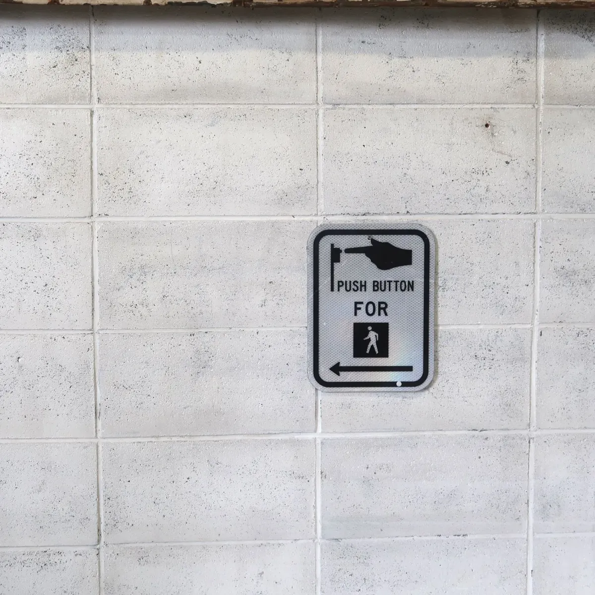 PUSH BUTTON ロードサイン