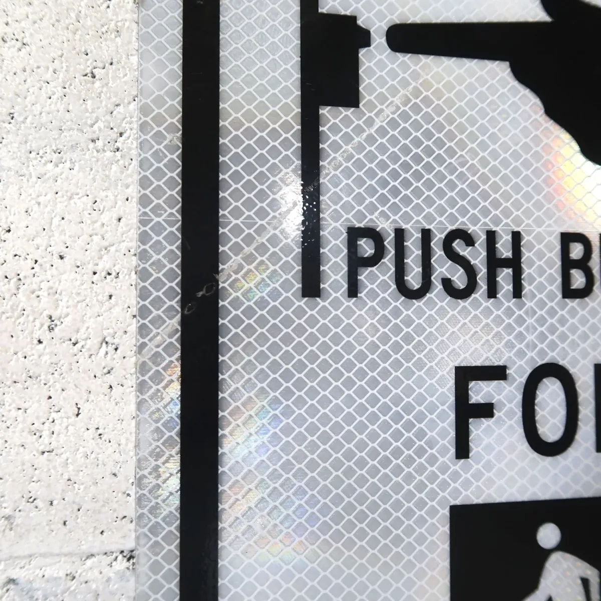 PUSH BUTTON ロードサイン