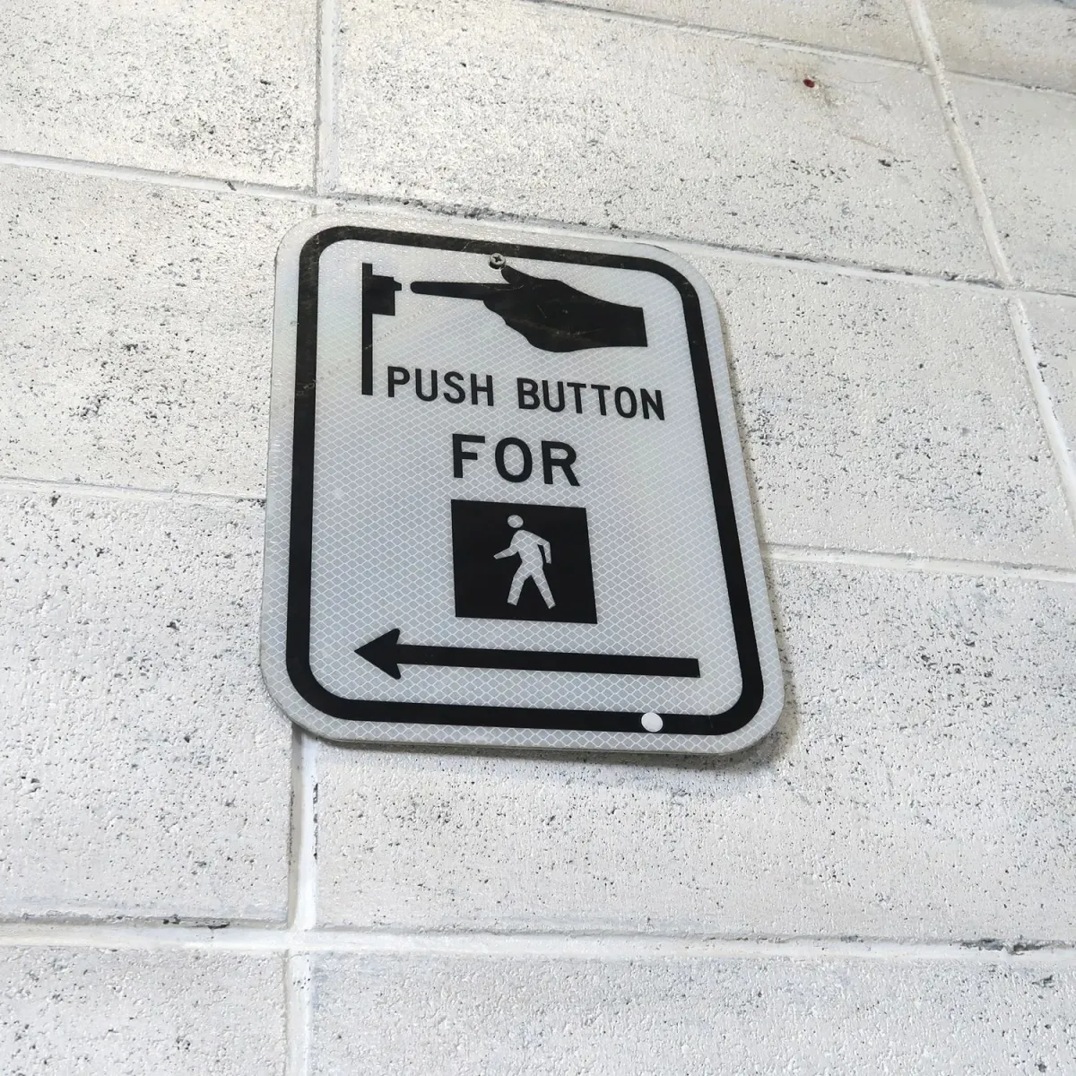 PUSH BUTTON ロードサイン