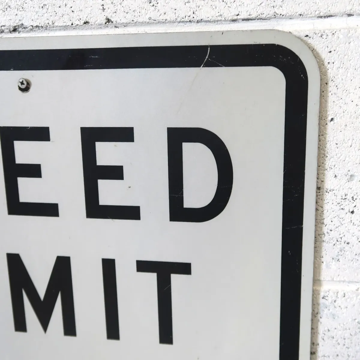 ロードサイン SPEED LIMIT 15