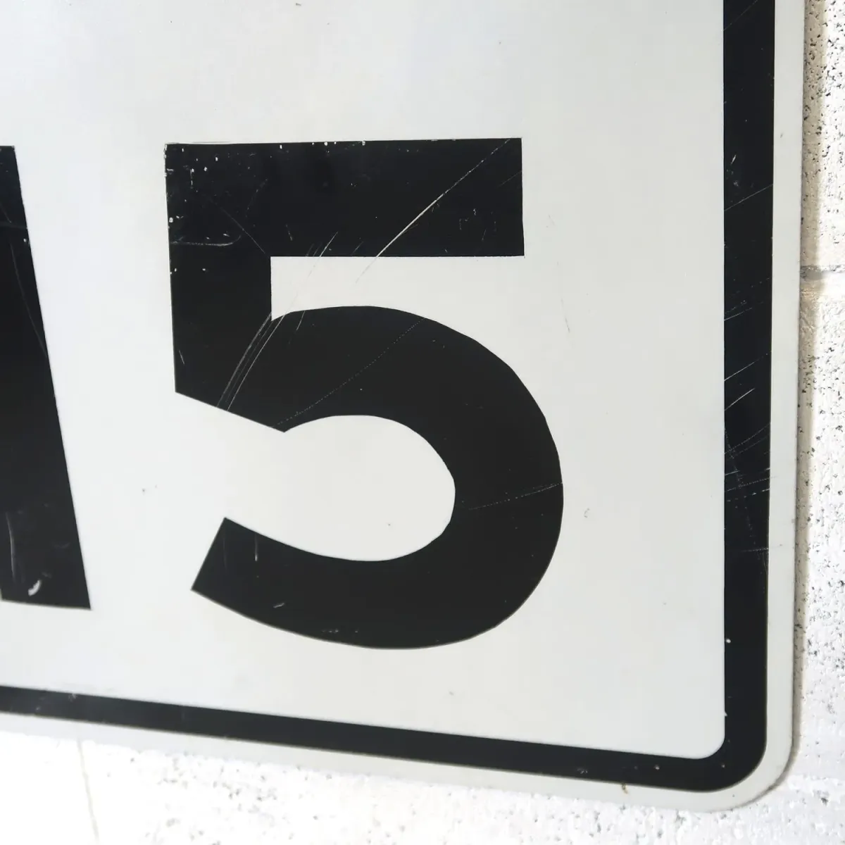 ロードサイン SPEED LIMIT 15