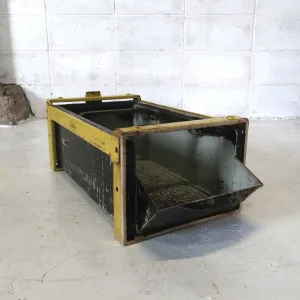 Bathey ビンテージ メタルキャビネット