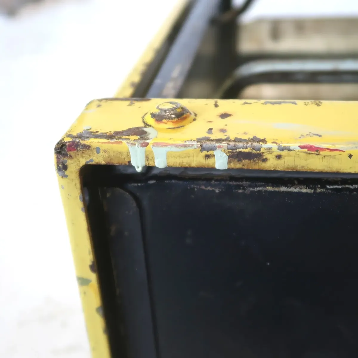 Bathey ビンテージ メタルキャビネット