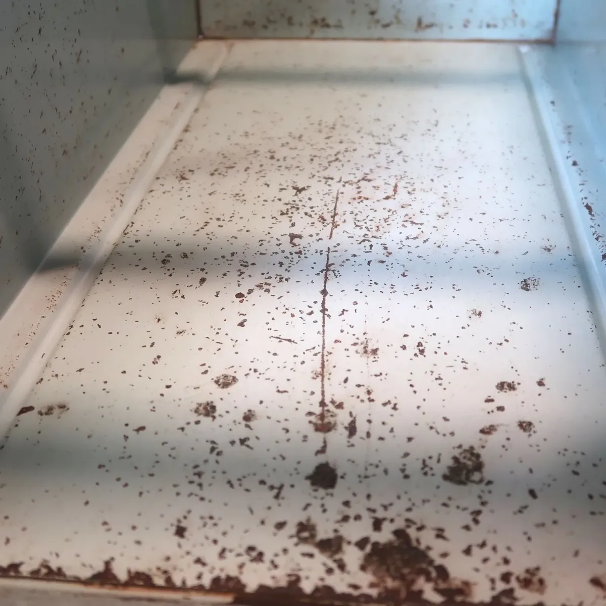 Bathey ビンテージ メタルキャビネット