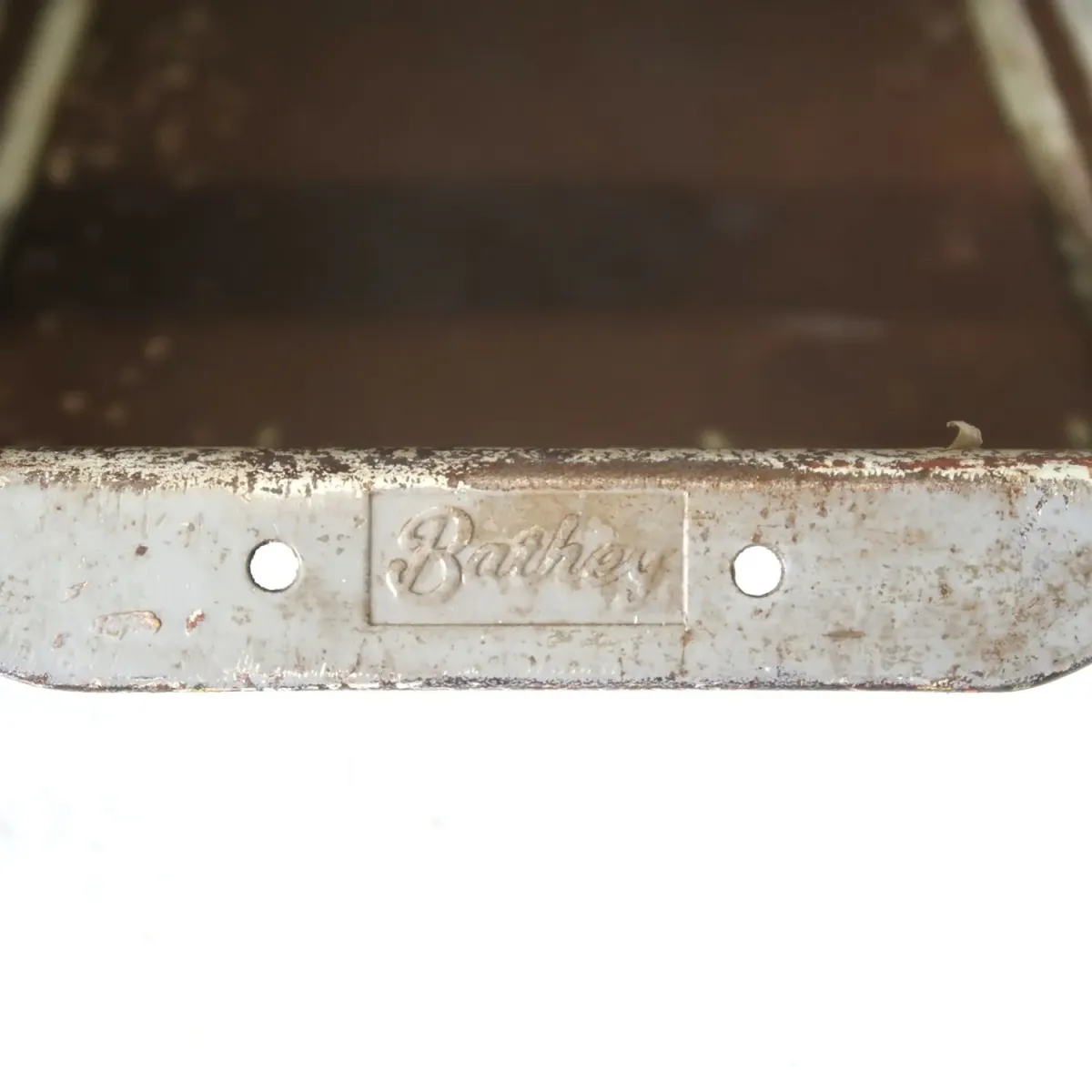 Bathey ビンテージ メタルキャビネット