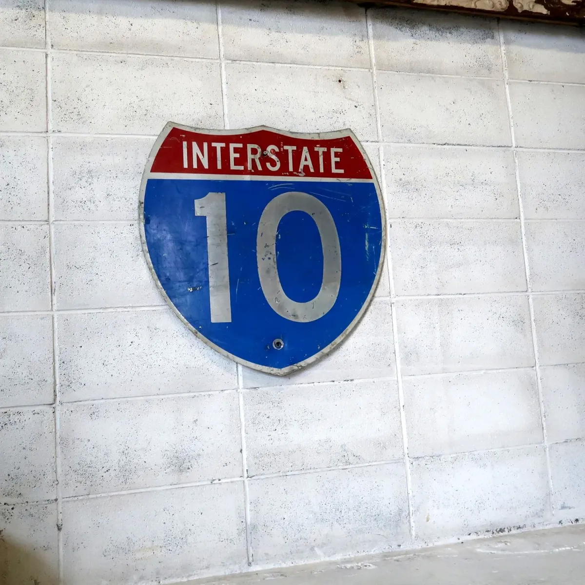 INTERSTATE CALIFORNIA 10 ロードサイン