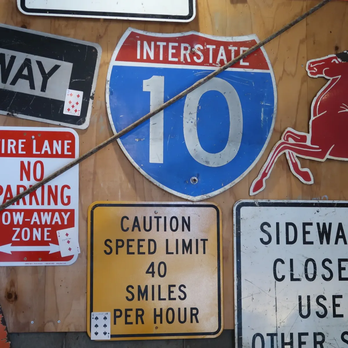 INTERSTATE CALIFORNIA 10 ロードサイン