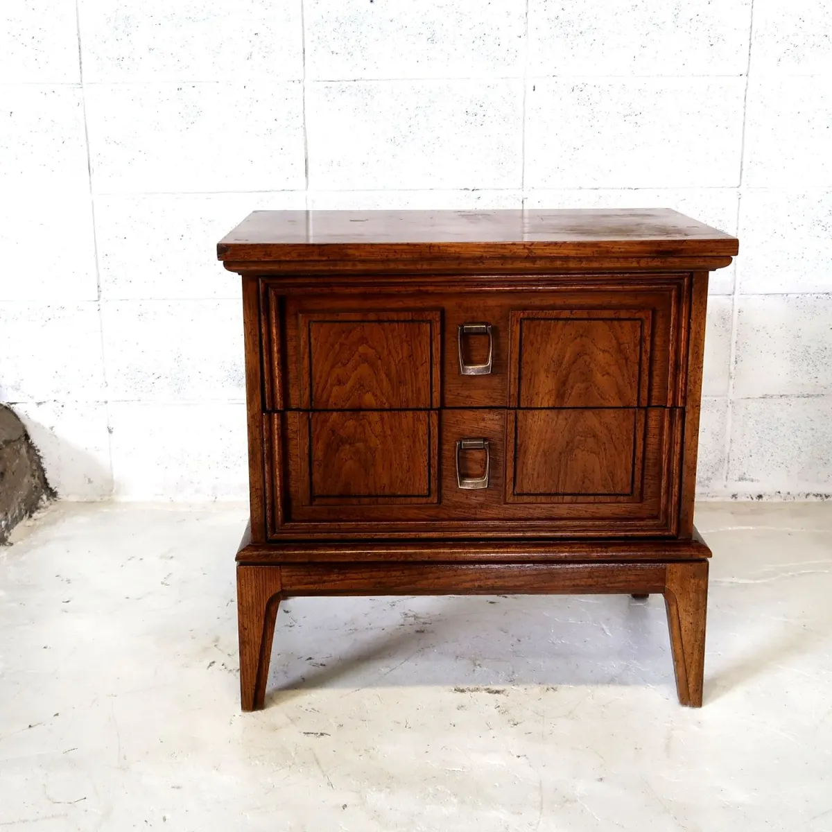 Dixie Furniture ビンテージ ウッドキャビネット