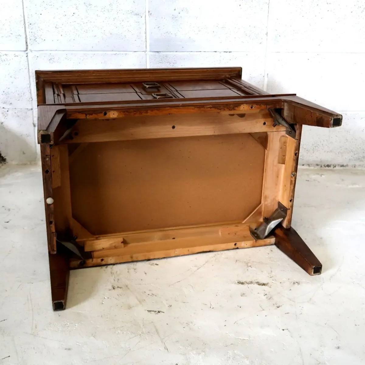 Dixie Furniture ビンテージ ウッドキャビネット