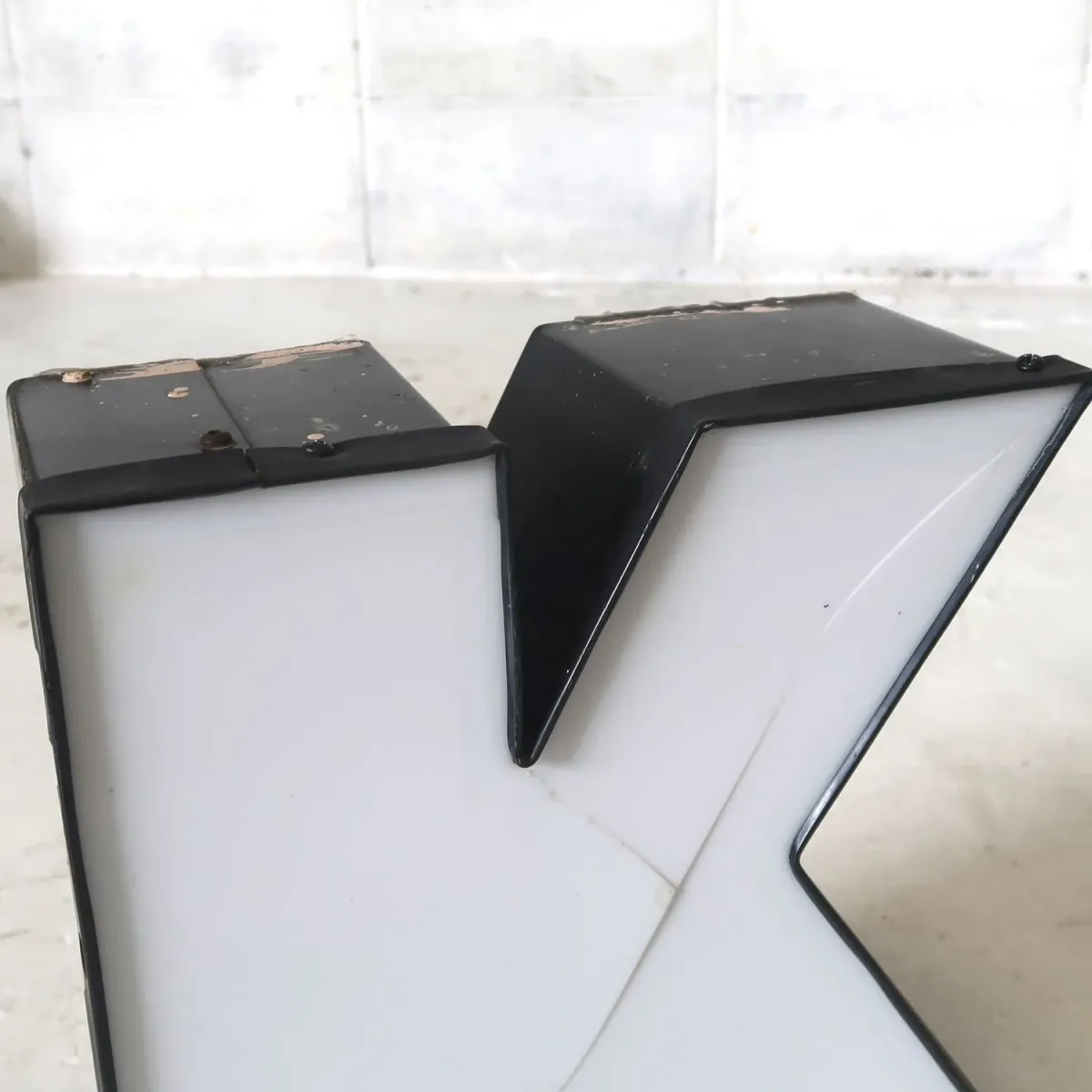 ビンテージ レターサイン K