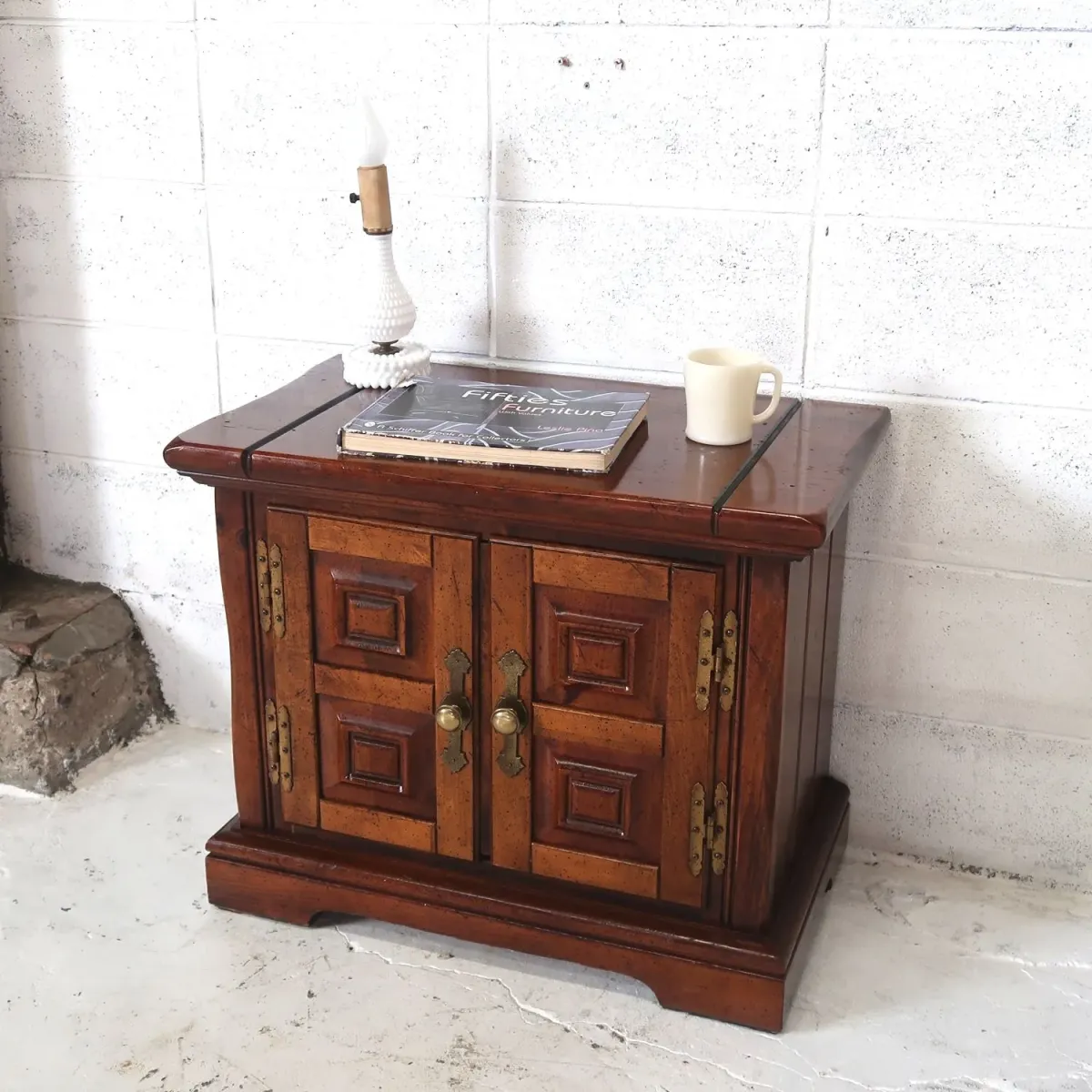 アンティーク ナイトスタンド