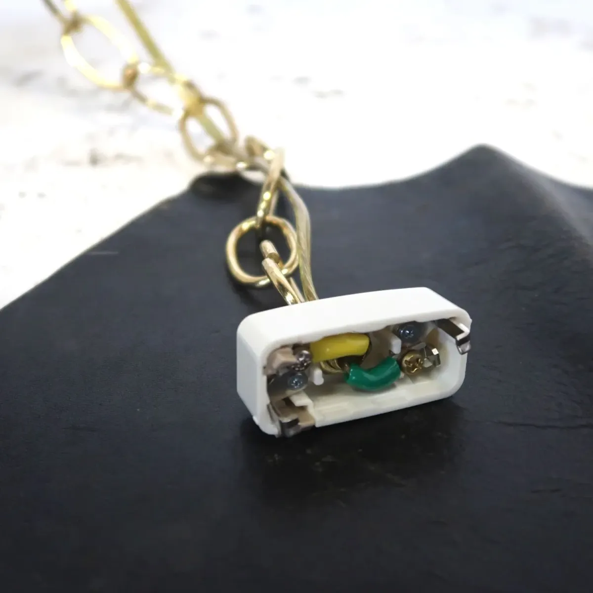 アンティーク ミルクガラス ペンダントランプ